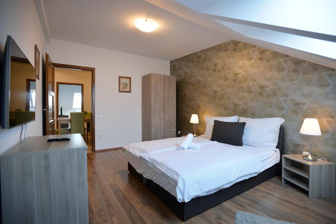 Corner Apartman Eger Exterior photo