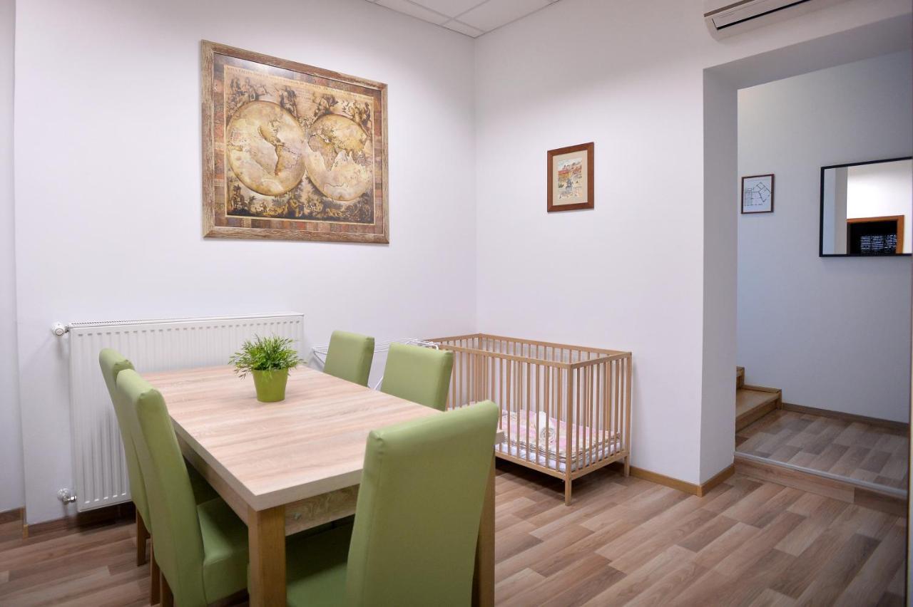 Corner Apartman Eger Exterior photo