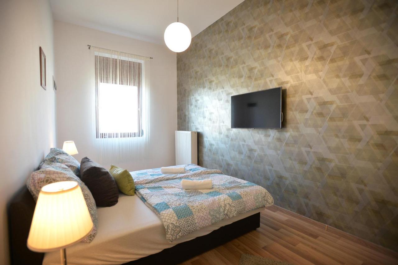 Corner Apartman Eger Exterior photo