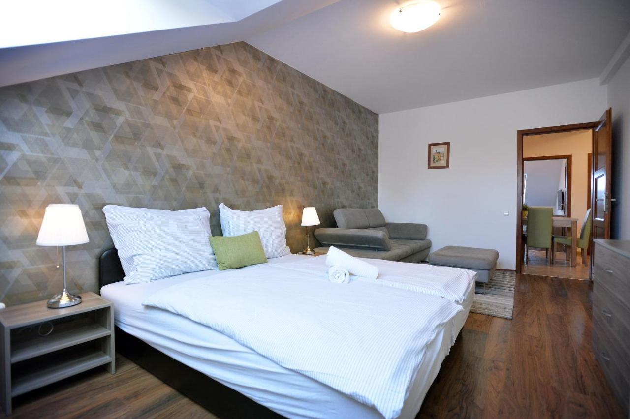 Corner Apartman Eger Exterior photo