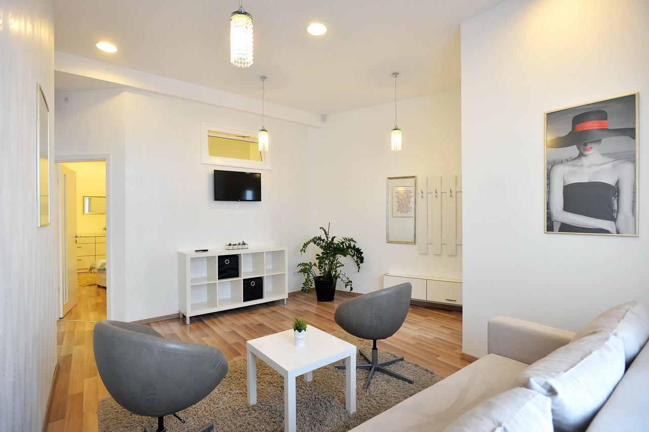 Corner Apartman Eger Exterior photo