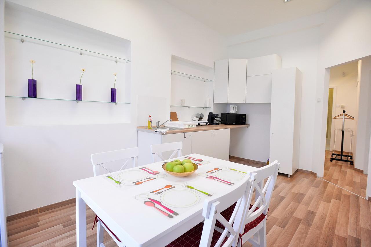 Corner Apartman Eger Exterior photo
